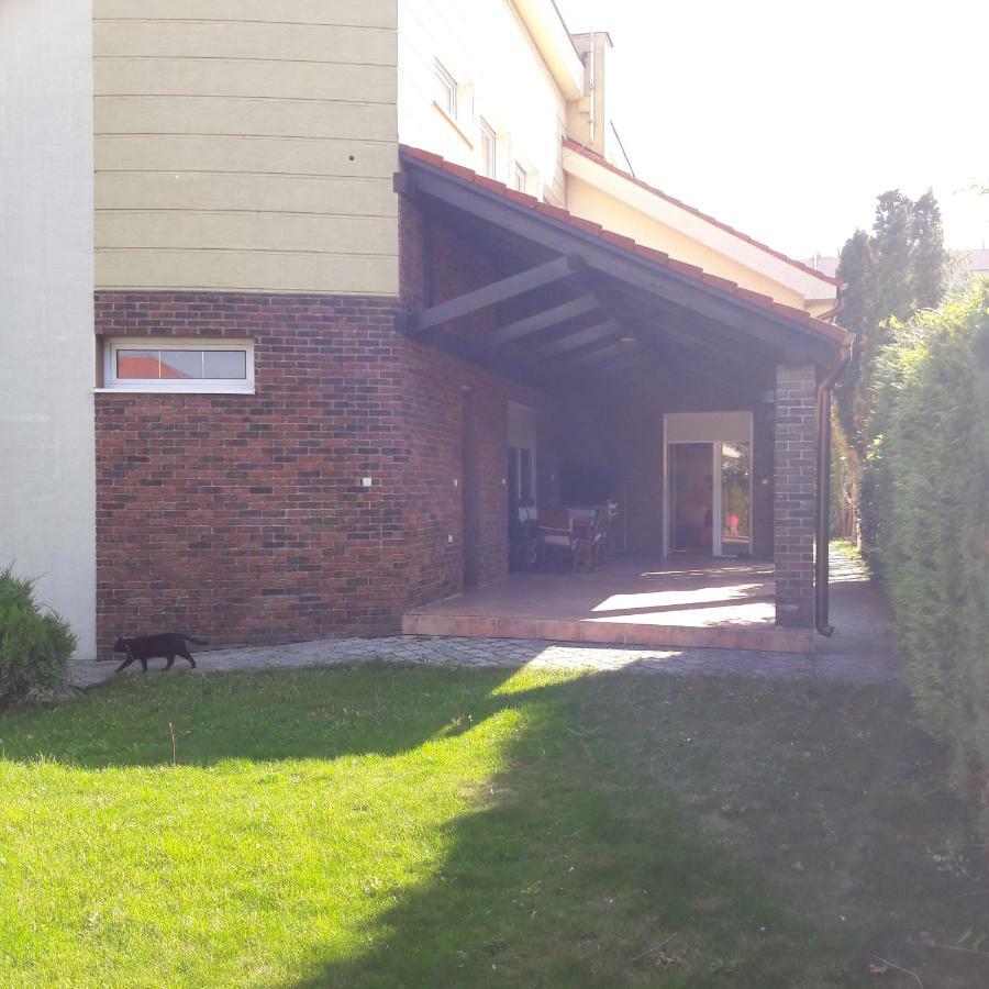 Villa Kysucka Senec Bagian luar foto