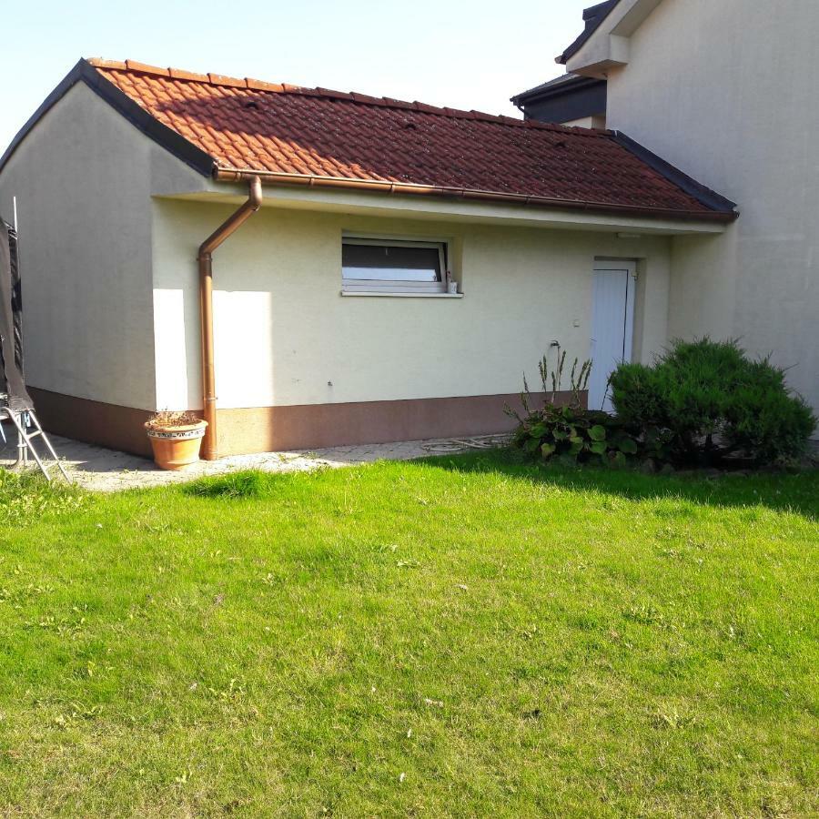 Villa Kysucka Senec Bagian luar foto